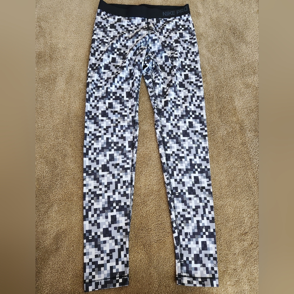 Nike Pro Leggings Large